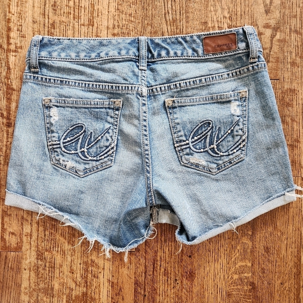Express Jean Shorts - Picture 4 of 8